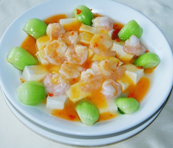 中餐菜式酱水晶虾烩百福豆腐